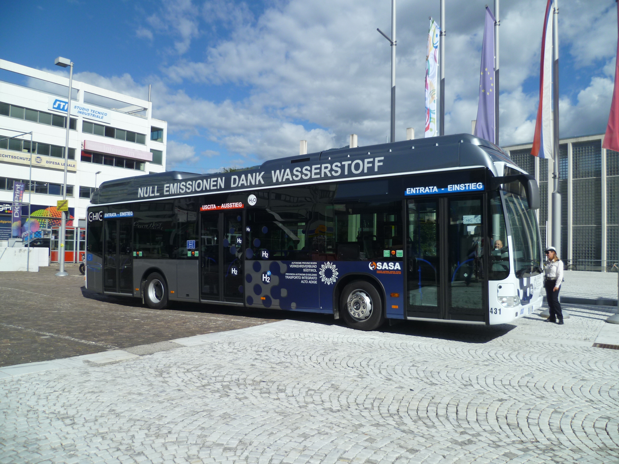 fuel cell buses in europe